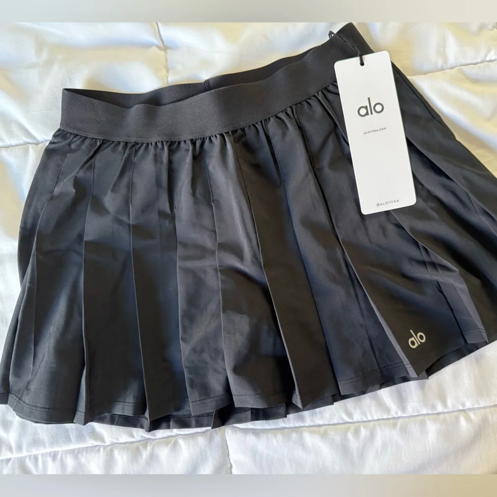 Varsity Tennis Skirt in Black